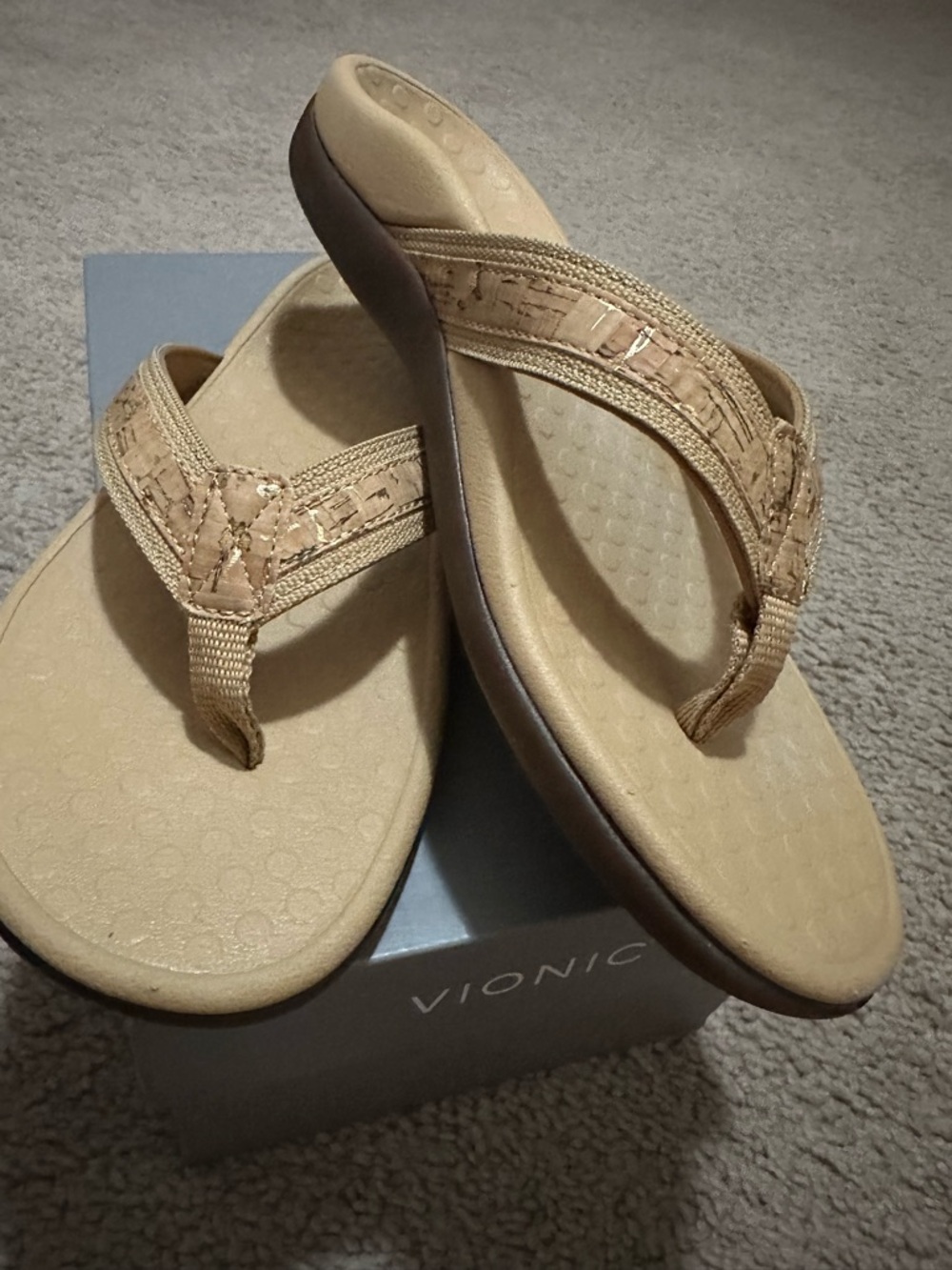NWB Vionic Cork Tide Flip Flop Sandals